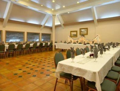 Merced Inn & Suites Зручності фото